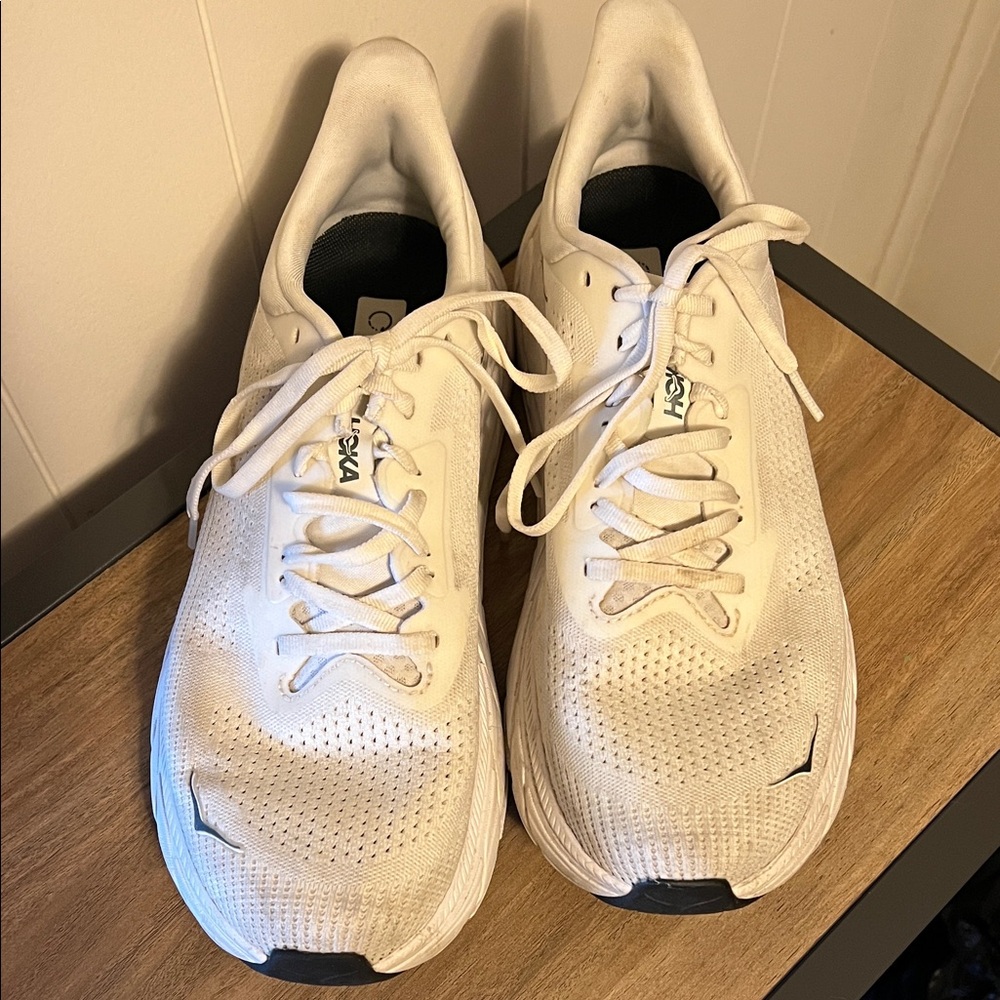 Hoka Arahi 7 Shoes
